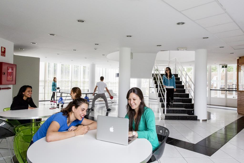 Residencia Universitaria Resa Siglo XXI Culleredo Exteriör bild